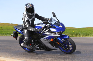 Illustration for article titled 2015 Yamaha YZF-R3 First Ride - The Beginner Bike and Beyond